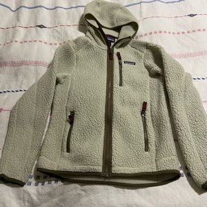 Women’s Patagonia RetroPile Nomad Fleece Hoodie full zip.